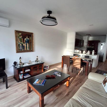 Apartamento Frente A La Playa Piso 2 إِستيبونا المظهر الخارجي الصورة