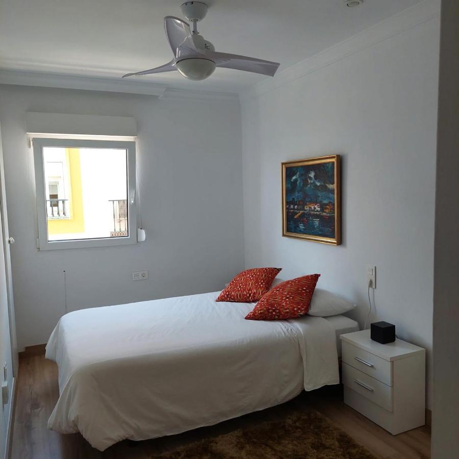 Apartamento Frente A La Playa Piso 2 إِستيبونا المظهر الخارجي الصورة