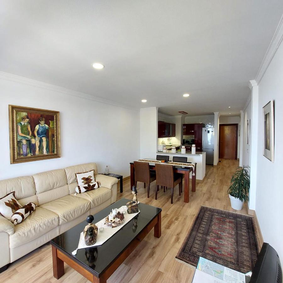 Apartamento Frente A La Playa Piso 2 إِستيبونا المظهر الخارجي الصورة