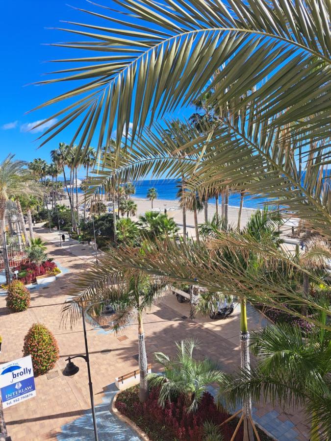 Apartamento Frente A La Playa Piso 2 إِستيبونا المظهر الخارجي الصورة